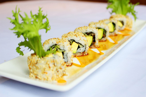 sushi siêu hấp dẫn từ quả bơ