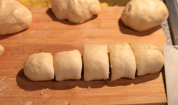 Cách làm bánh bao nhân cốm xào