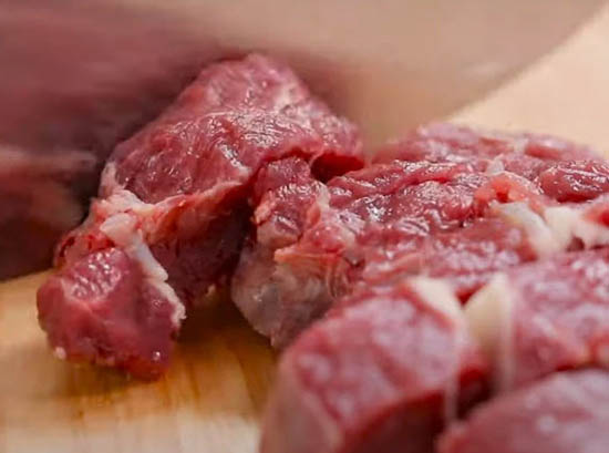 Cách nấu thịt bò kho tiêu